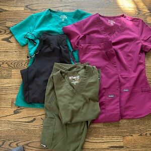 3 scrub sets size xs and xs petite. Greys anatomy, Sanibel and Medcouture.